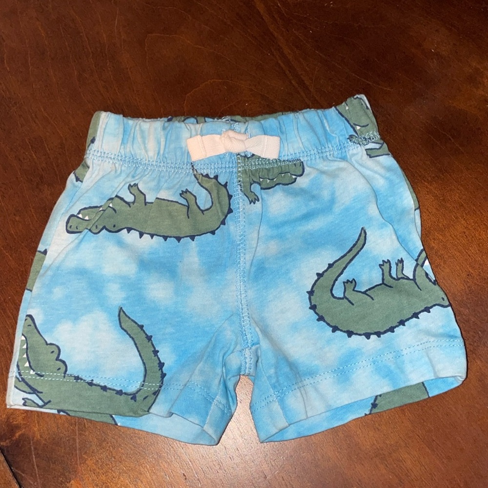 Carter’s Child of Mine Blue Green Alligator Shorts Boy’s UNISEX 0-3 Months